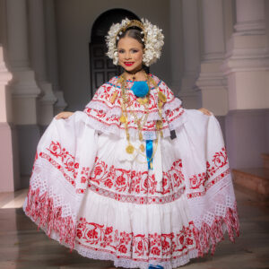 Alquiler de Pollera marcada roja  para niña 5 a 7 años