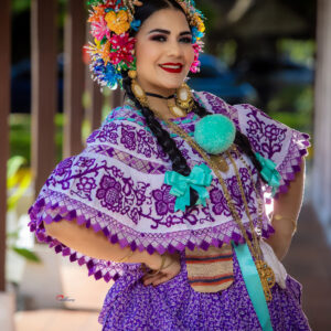 Alquiler de Pollera Santeña Morada para adulto