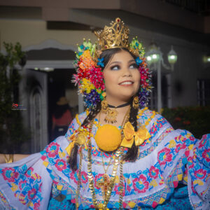 Alquiler de Pollera   montuna marcada  para niña de 11 a 12