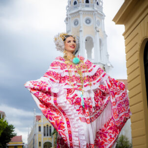 Alquiler de Pollera Marcada Roja