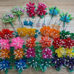 Cabeza de Tembleque de Escamas de Colores – Artesanía Panameña Hecha a Mano