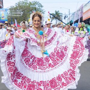 Alquiler de Pollera marcada rojo vino