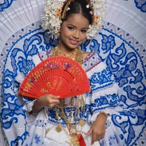 Alquiler de pollera sombreada Azul para niña de 10 a 12 años
